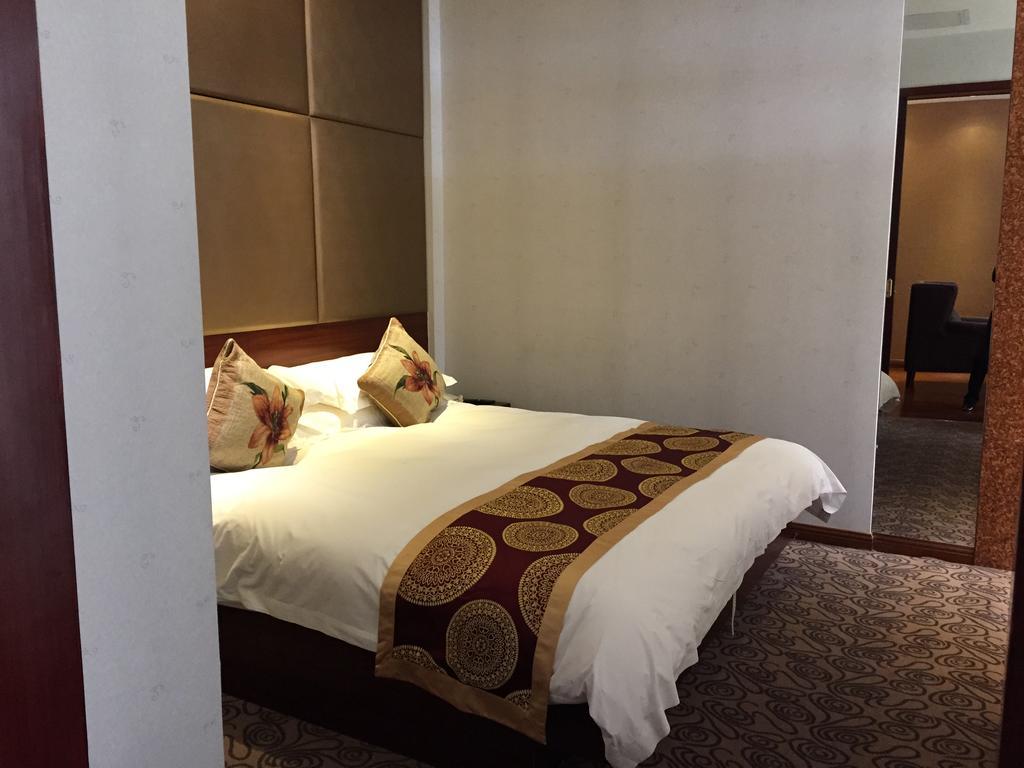 Shanghai Baron Business Bund Hotel Номер фото